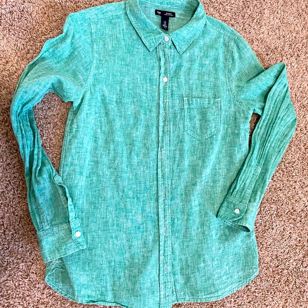 Gap Boyfriend Fit XS button down